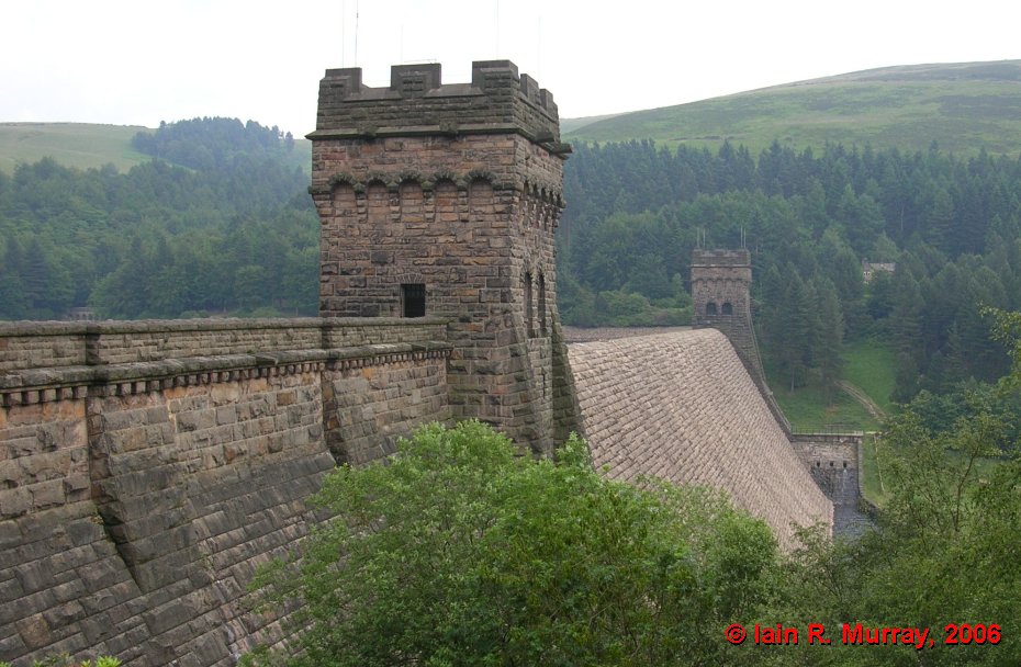 The Derwent Dam in Derbyshire was used for training by 617 Squadron